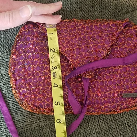 NWOT  wire and beads clutch - Picture 7 of 7